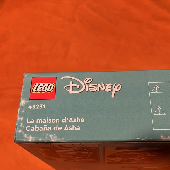 BNWT LEGO Disney Wish 43231 Asha’s Cottage for ages 7 plus with 509 pcs/pzs. ❤️ - Picture 6 of 7
